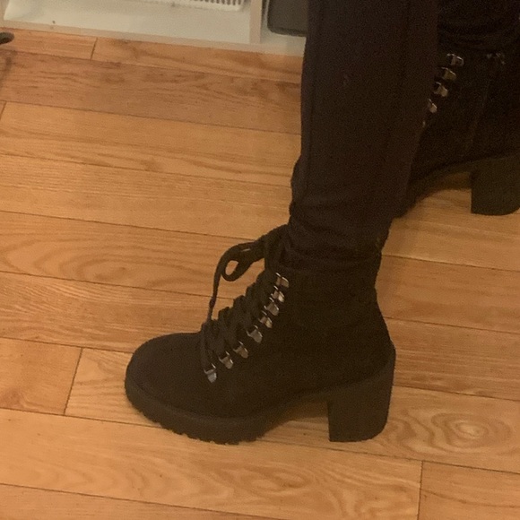 L’intervalle chunky heeled lace up booties - Picture 6 of 7